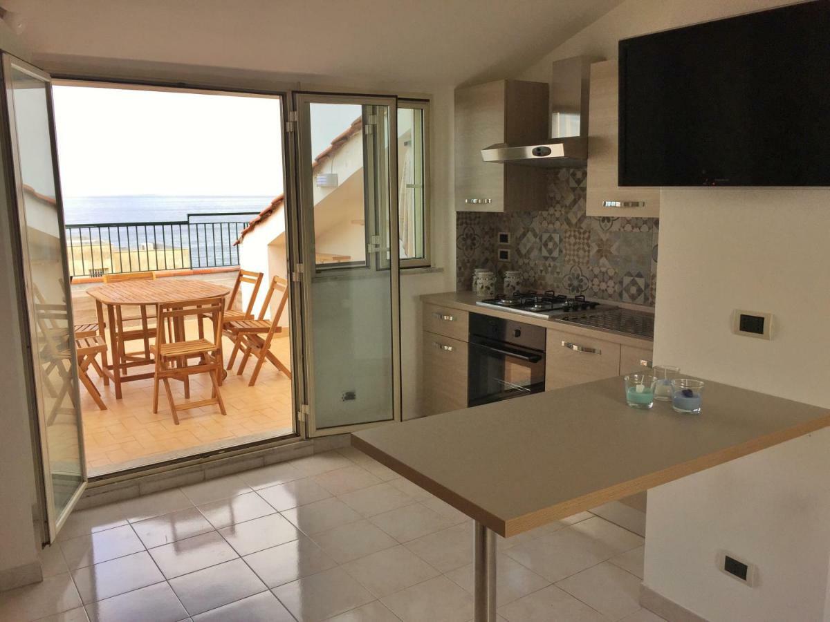 Suite Sul Mare Mascali Buitenkant foto